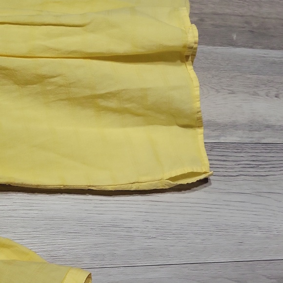 🛍Talbots Womens M Petite Yellow Stripe Blouse 3/4 Sleeve‎ V Neck Lightweight - Picture 4 of 8